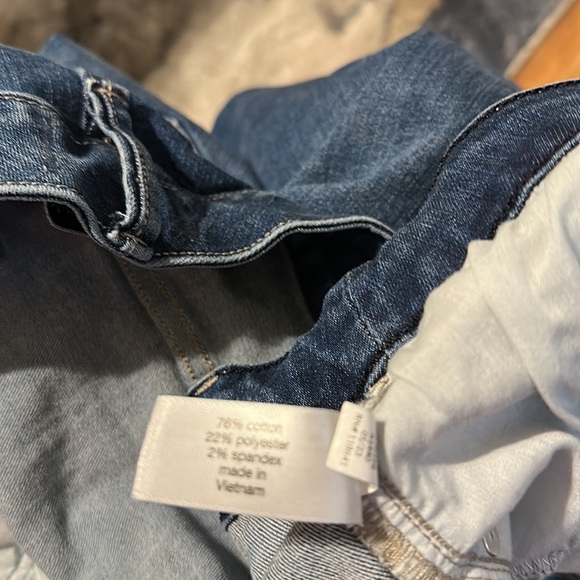 Lane Bryant Size 18 Flex Magic Waistband Signature Fit Midrise Cropped Flare - Picture 6 of 6